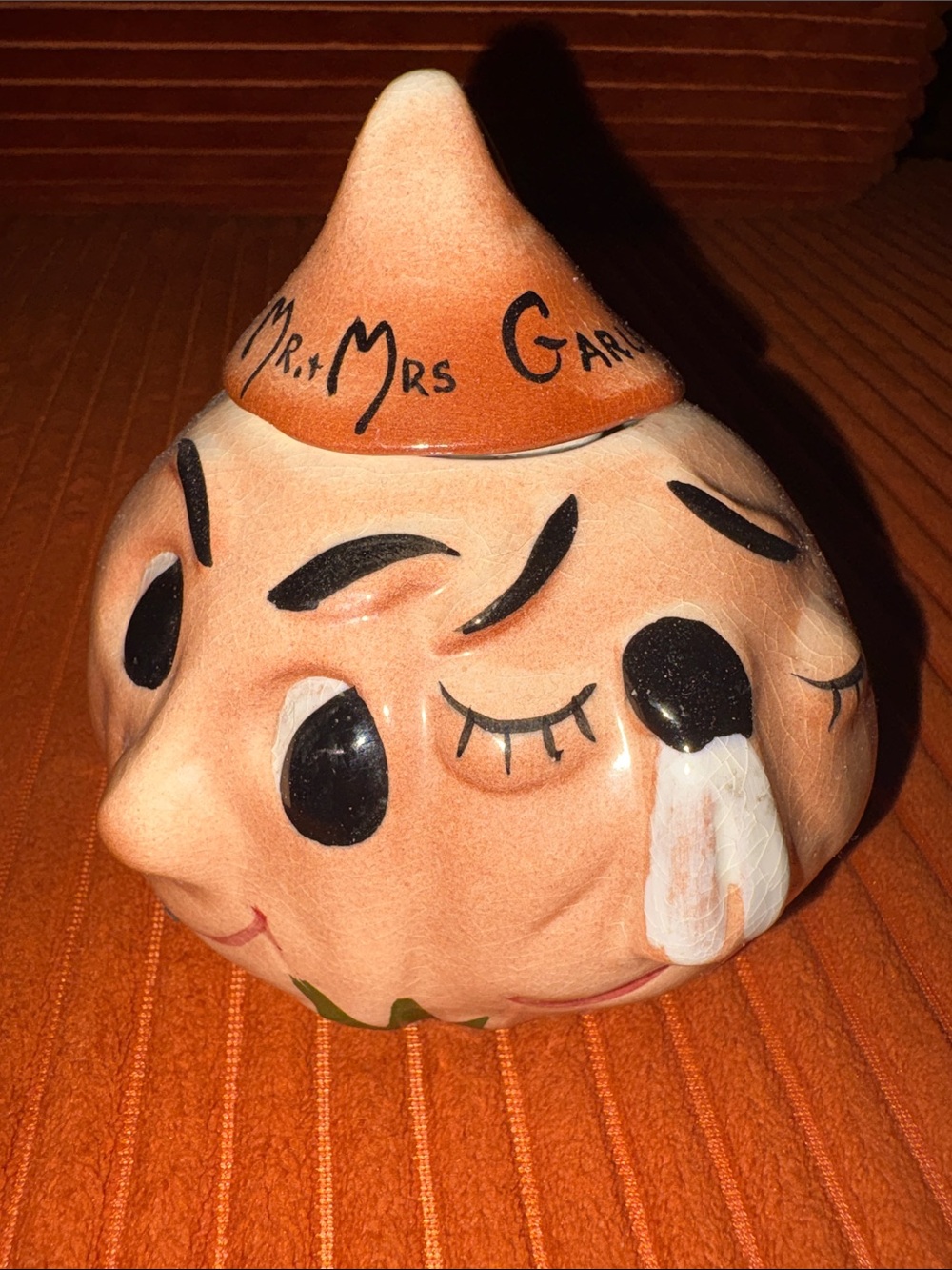 Vintage Mr & Mrs Garlic Deforest of California Ceramic Garlic Keeper